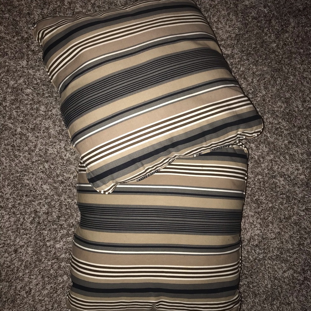 Striped Couch/Throw Pillows